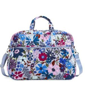 Vera Bradley Grand Traveler in Bengal lily